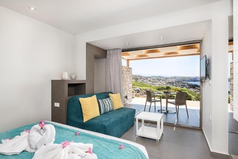 Kavos Hotel image