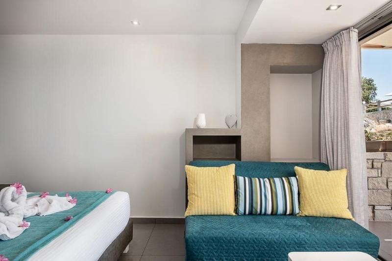 Kavos Hotel image