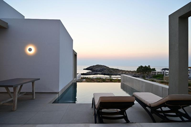 Kavos Hotel image