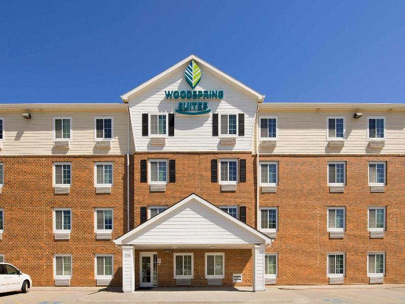 Woodspring Suites Omaha Bellevue image