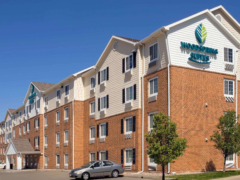 Woodspring Suites Omaha Bellevue image