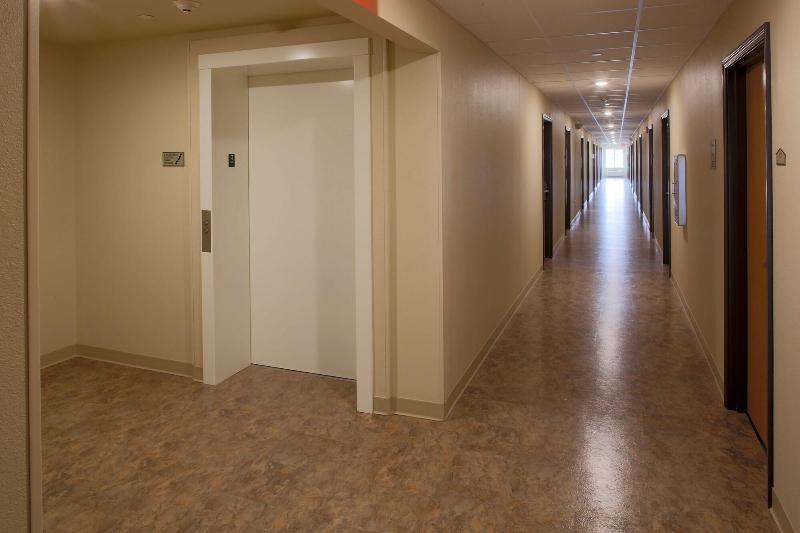 Woodspring Suites Omaha Bellevue image