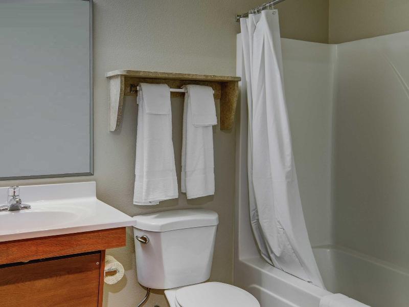 Woodspring Suites Omaha Bellevue image
