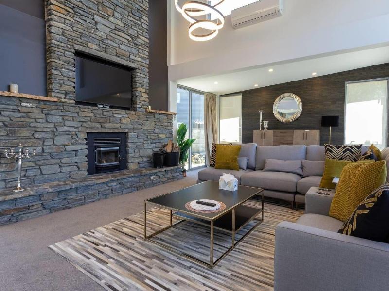 Luxury Lakeside Home - Remarkable View image
