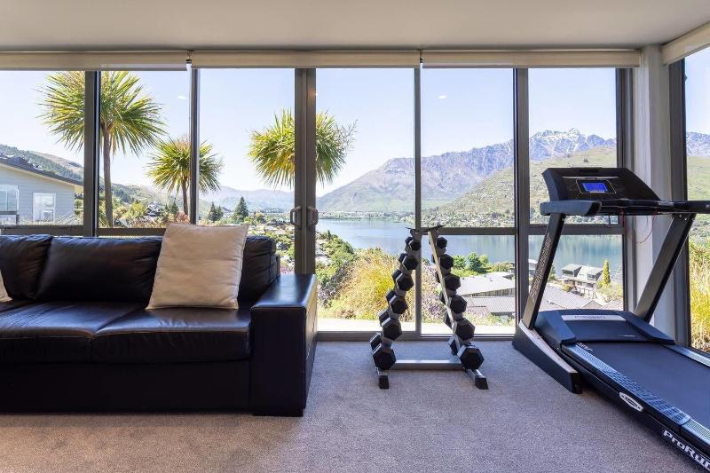 Luxury Lakeside Home - Remarkable View image
