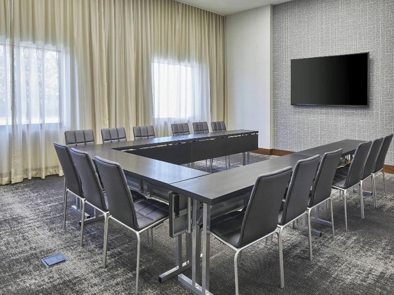 Ac Hotel By Marriott Atlanta Airport Gateway image