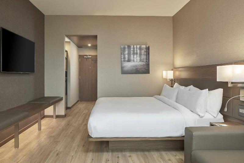 Ac Hotel By Marriott Atlanta Airport Gateway image