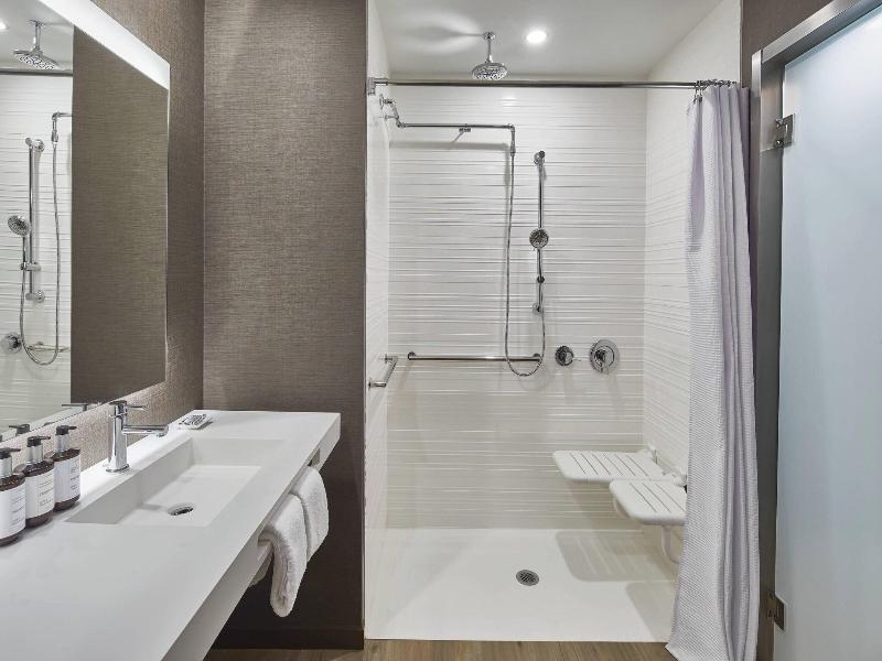 Ac Hotel By Marriott Atlanta Airport Gateway image