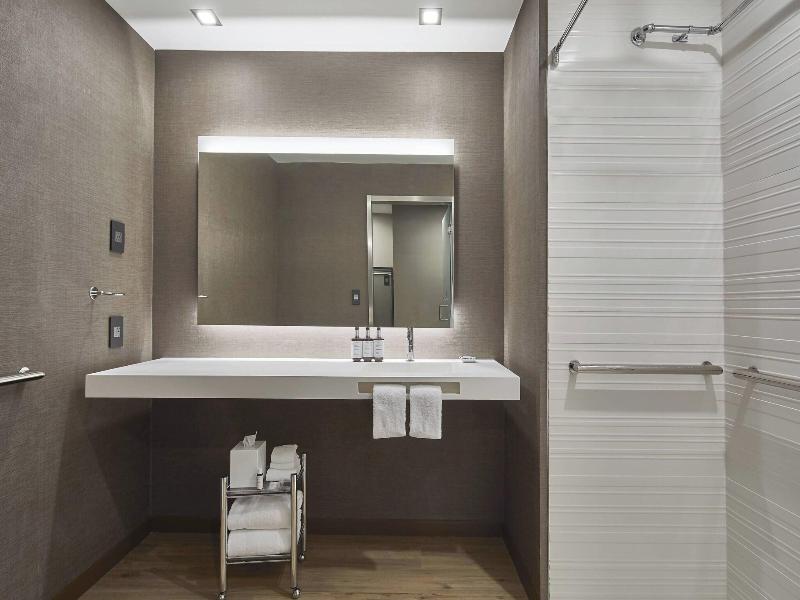 Ac Hotel By Marriott Atlanta Airport Gateway image