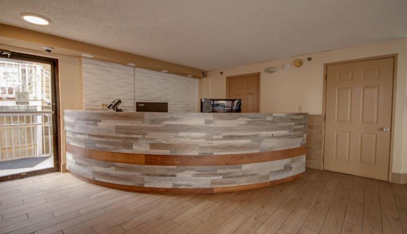Americana Motor Inn image