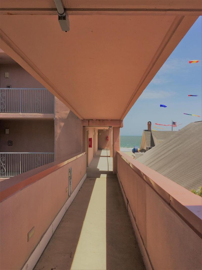 Americana Motor Inn image