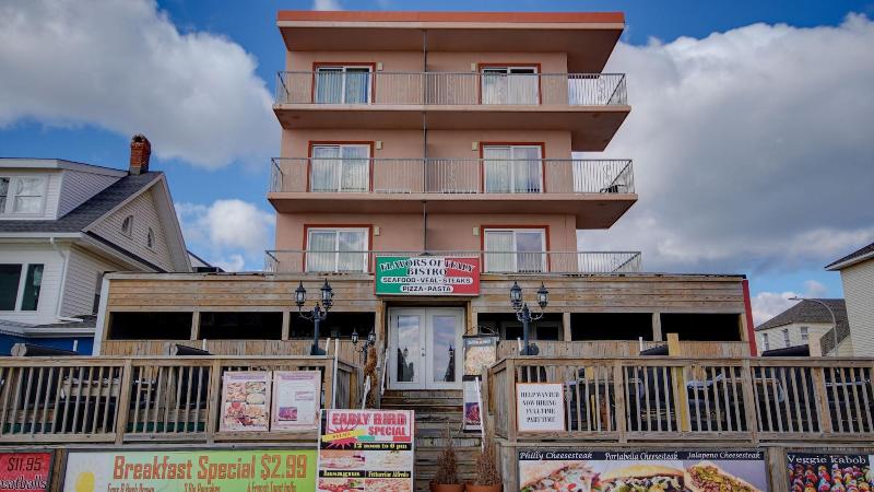 Americana Motor Inn image