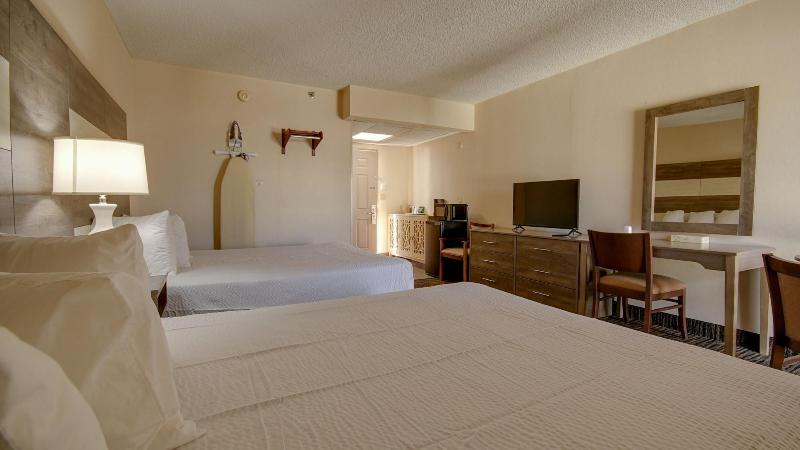 Americana Motor Inn image