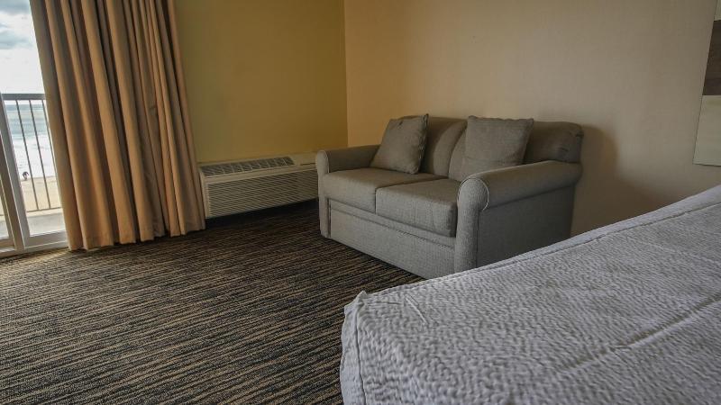 Americana Motor Inn image