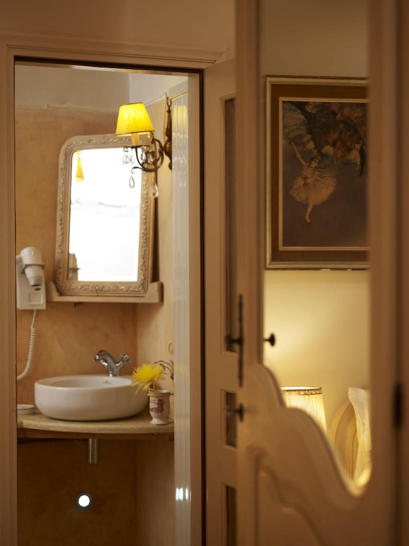 Amaryllis Boutique Guest House image
