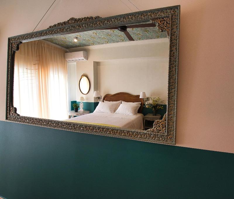 Rastoni Athens Suites Nearacropolis At Tsatsou Str image