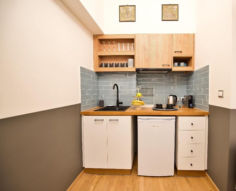 Rastoni Athens Suites Nearacropolis At Tsatsou Str image