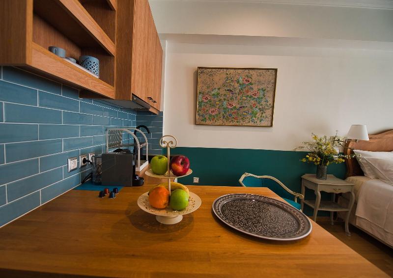 Rastoni Athens Suites Nearacropolis At Tsatsou Str image