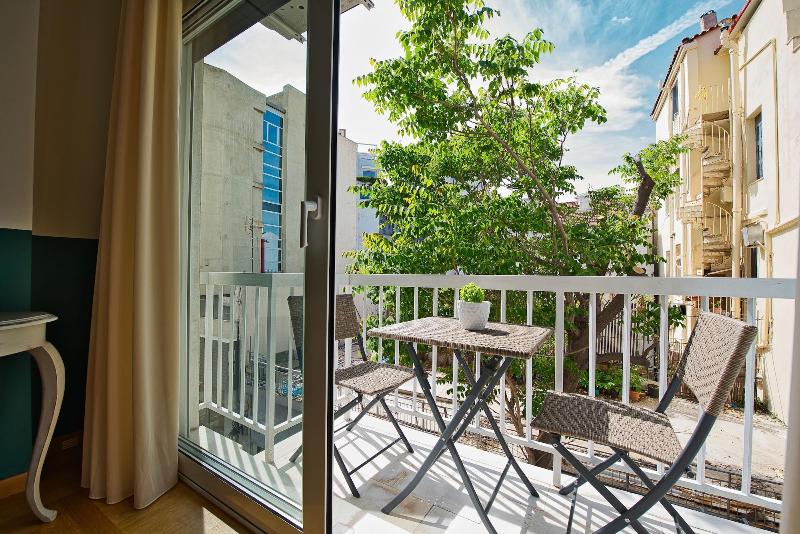 Rastoni Athens Suites Nearacropolis At Tsatsou Str image