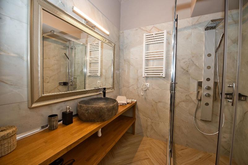 Rastoni Athens Suites Nearacropolis At Tsatsou Str image