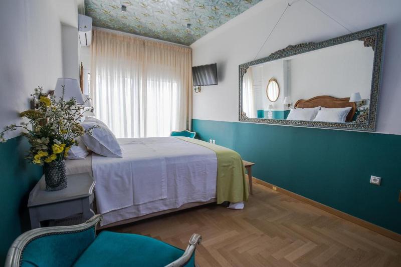 Rastoni Athens Suites Nearacropolis At Tsatsou Str image