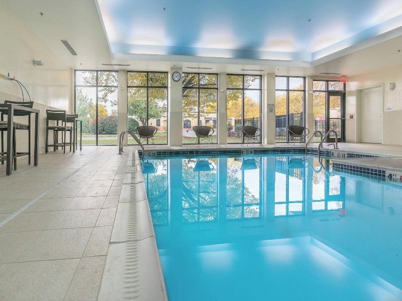 Courtyard By Marriott West Springfield image