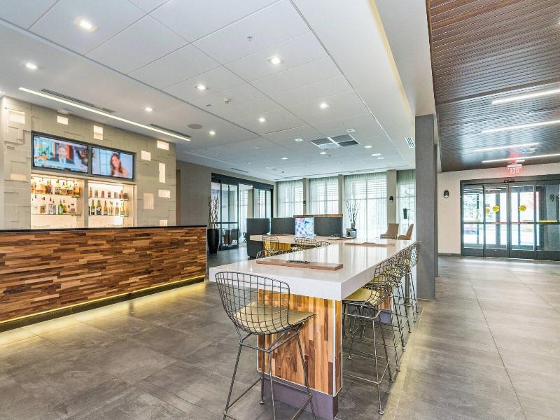 Courtyard By Marriott West Springfield image