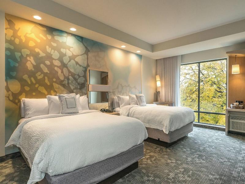 Courtyard By Marriott West Springfield image