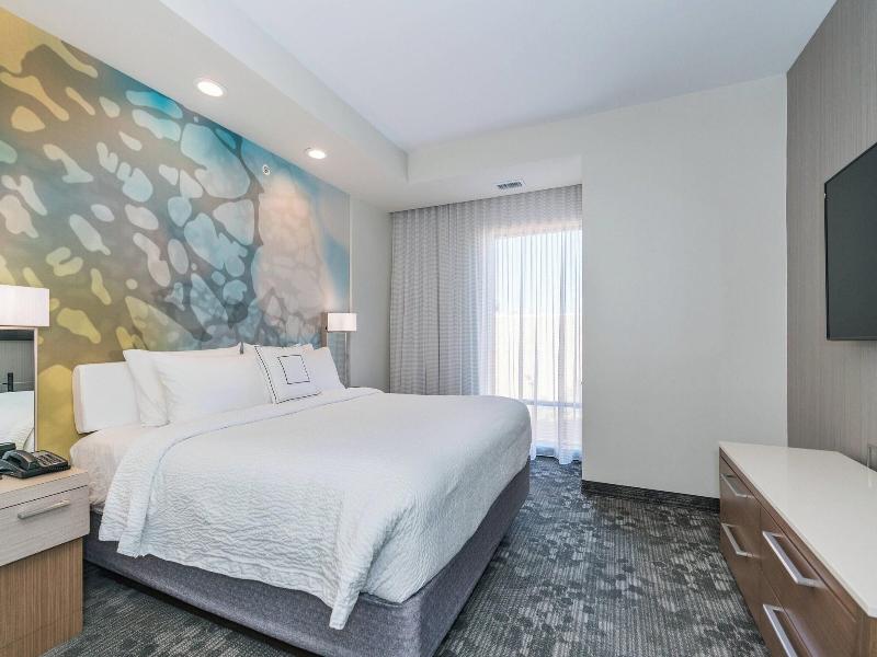 Courtyard By Marriott West Springfield image