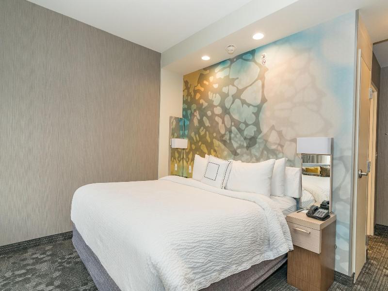 Courtyard By Marriott West Springfield image