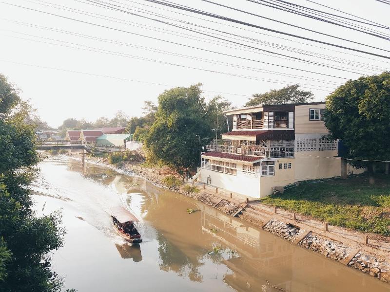 Green Riverside Homestay image