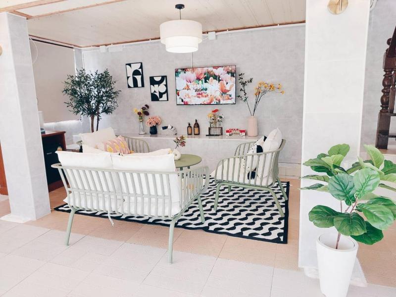 Green Riverside Homestay image