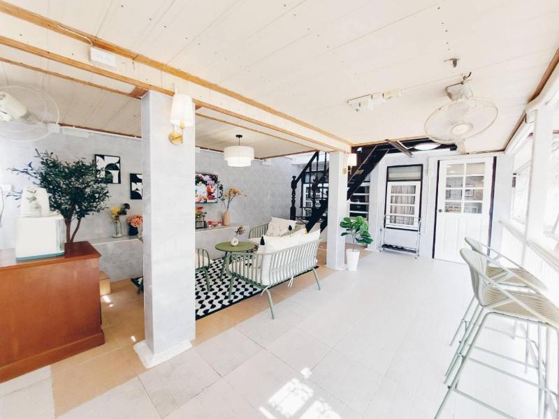 Green Riverside Homestay image