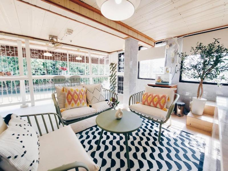 Green Riverside Homestay image