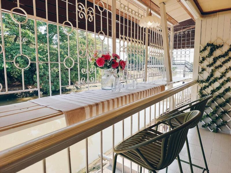 Green Riverside Homestay image