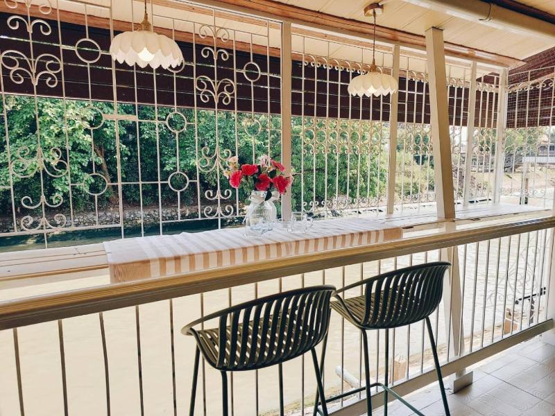 Green Riverside Homestay image