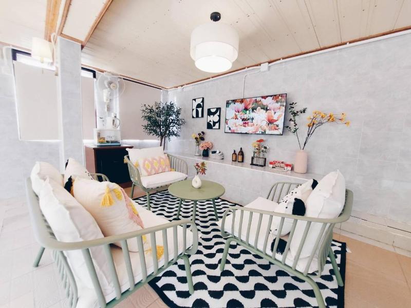Green Riverside Homestay image