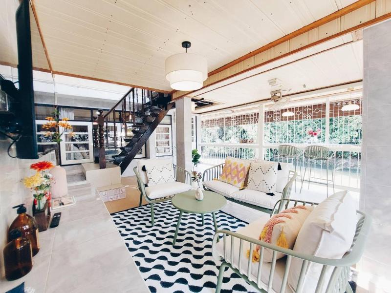 Green Riverside Homestay image