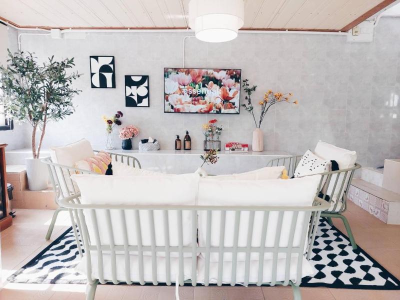 Green Riverside Homestay image
