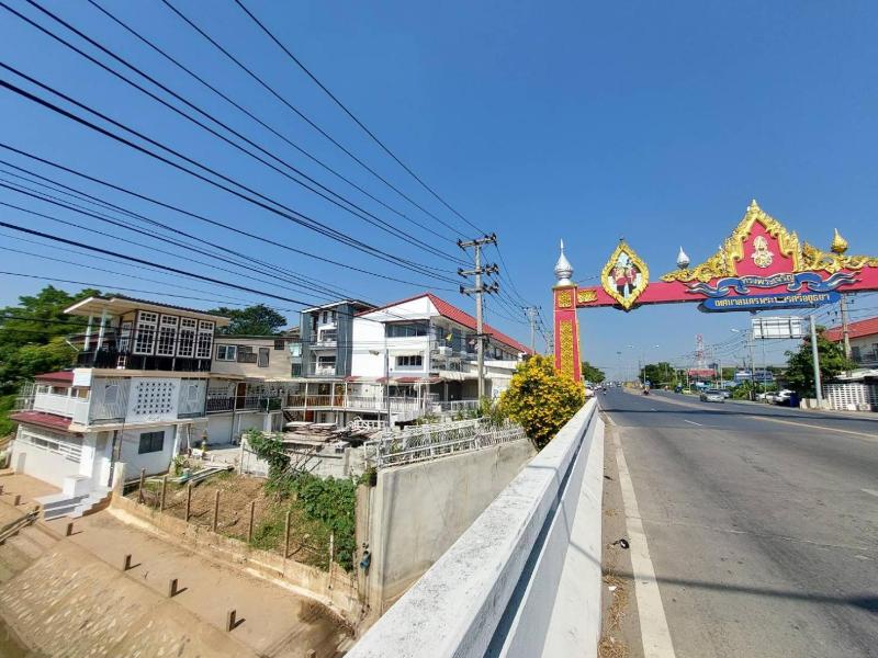 Green Riverside Homestay image