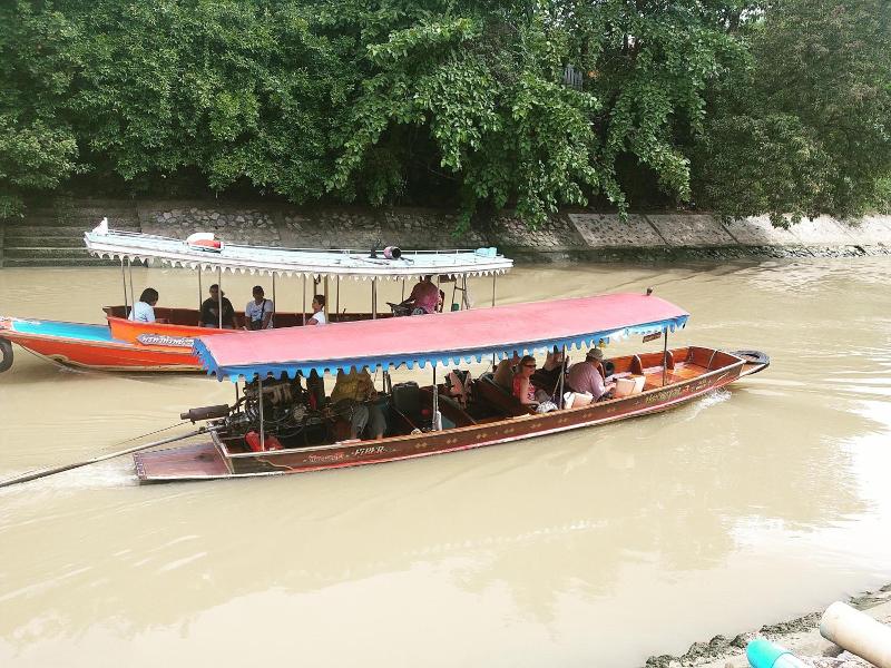 Green Riverside Homestay image