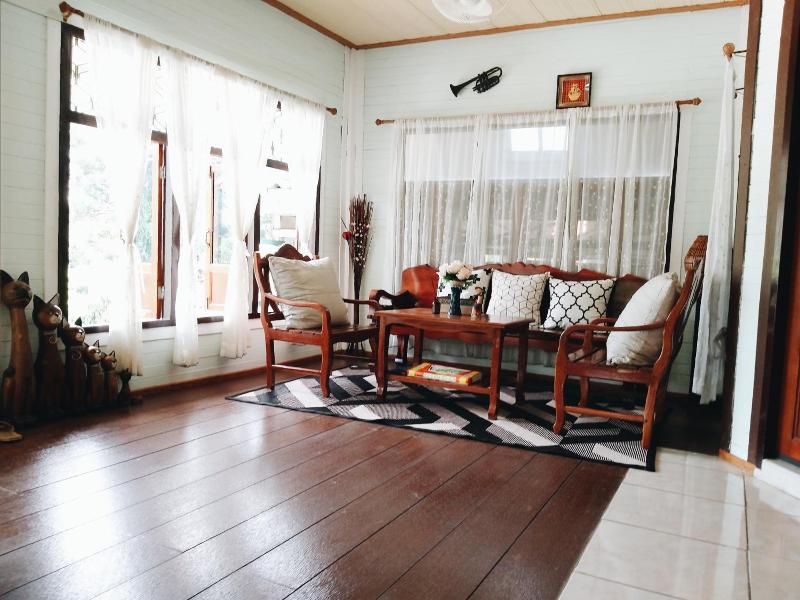 Green Riverside Homestay image