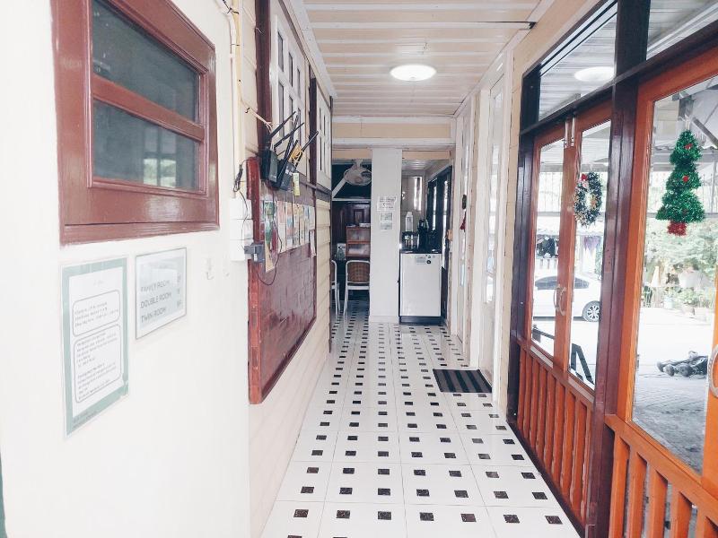 Green Riverside Homestay image