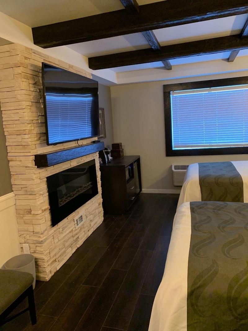 Cedar Stables Inn And Suites image