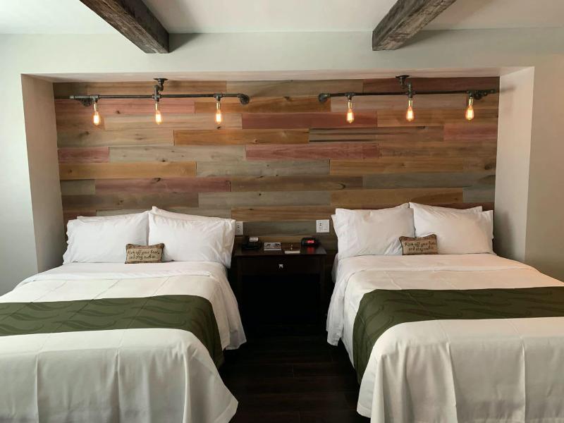 Cedar Stables Inn And Suites image