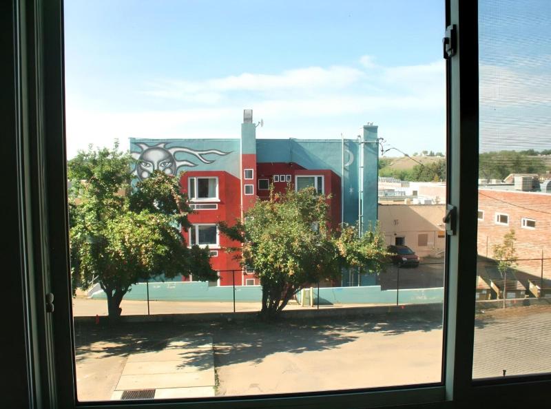 Medicine Hat Villa image