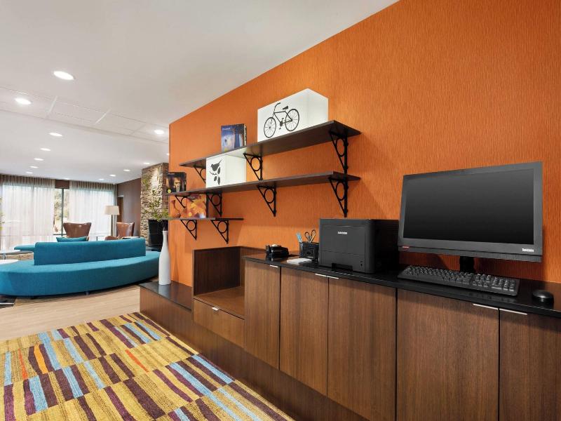 Fairfield Inn & Suites by Marriott Charlottesville
