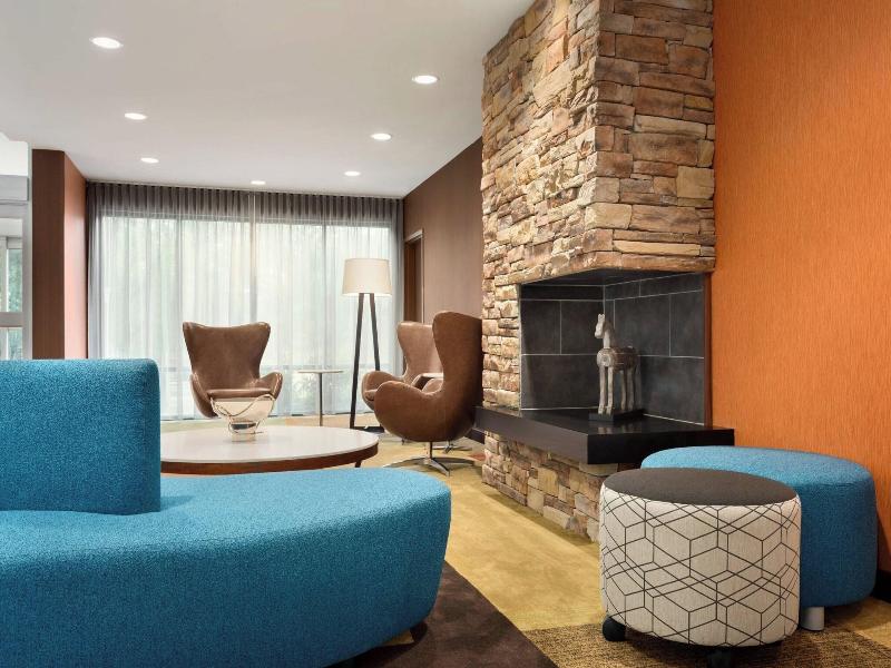 Fairfield Inn & Suites by Marriott Charlottesville
