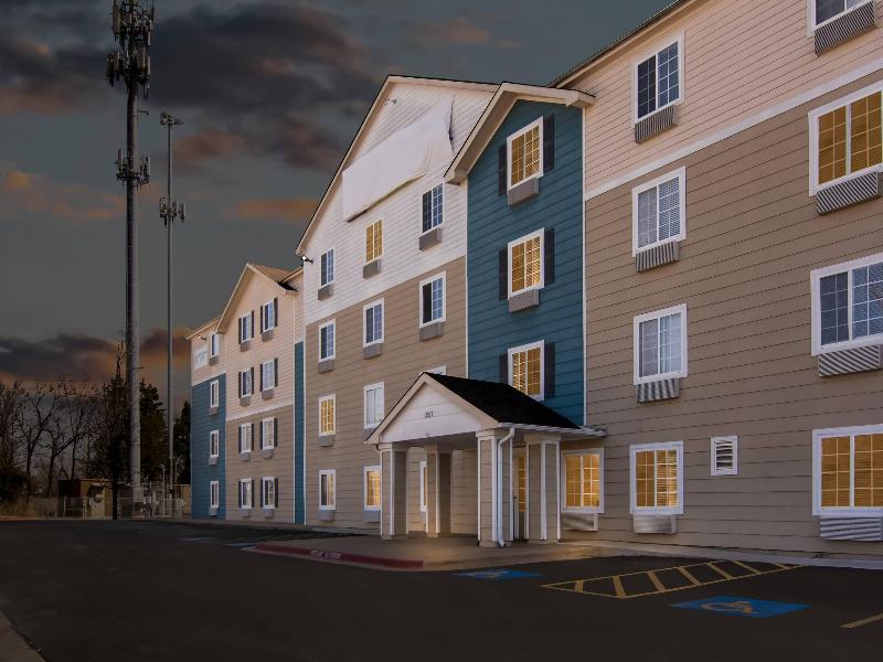 Woodspring Suites Bentonville — general view