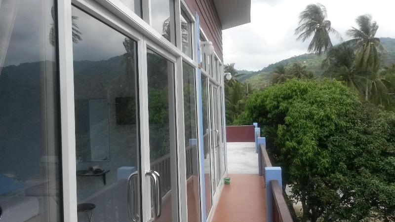 Rung Phangan Hotel image